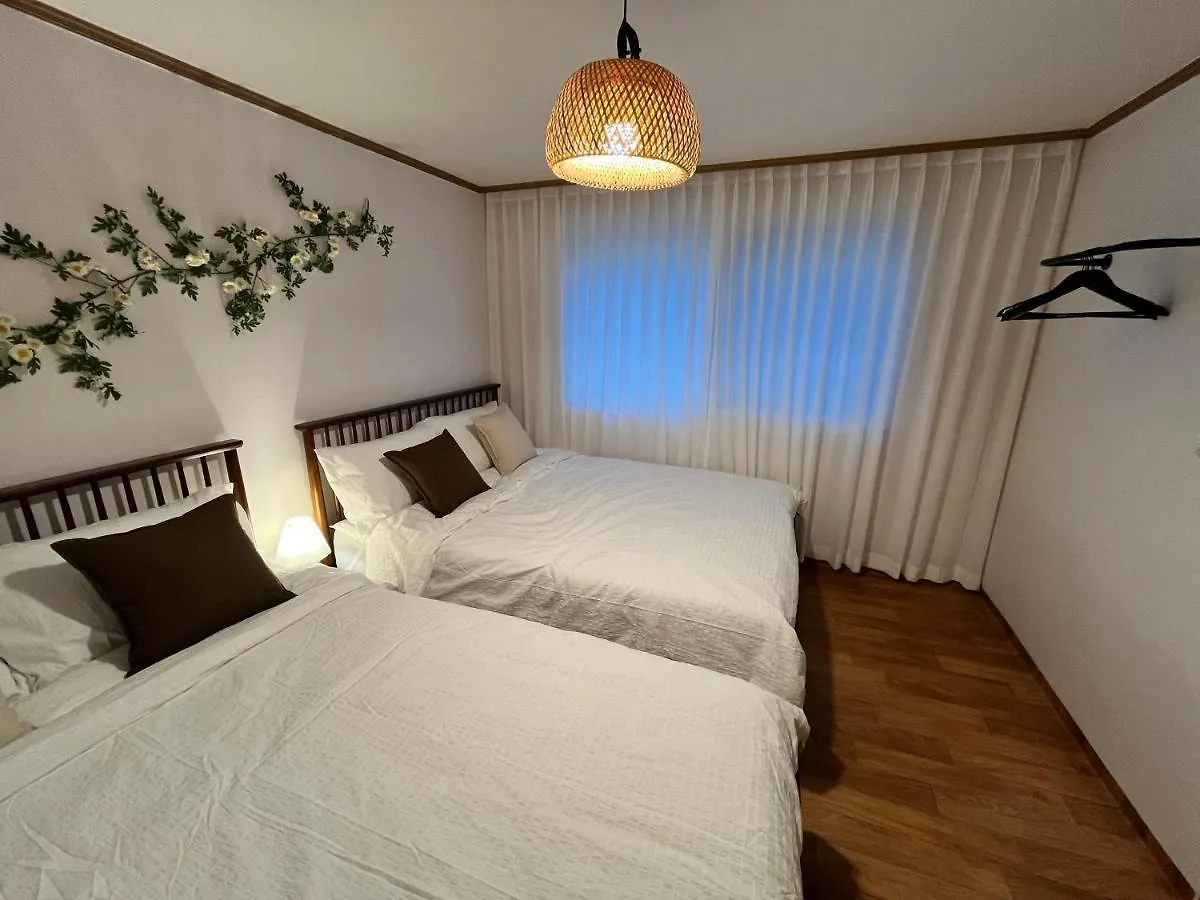 Complace S Seoul